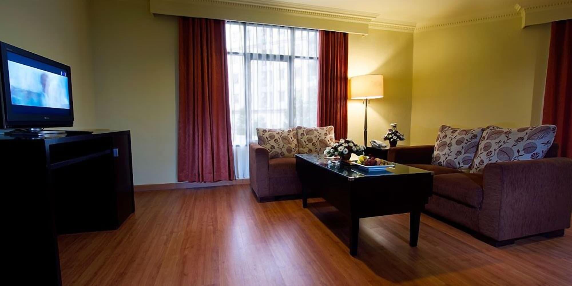Sari Ater Kamboti Hotel בנדונג מראה חיצוני תמונה