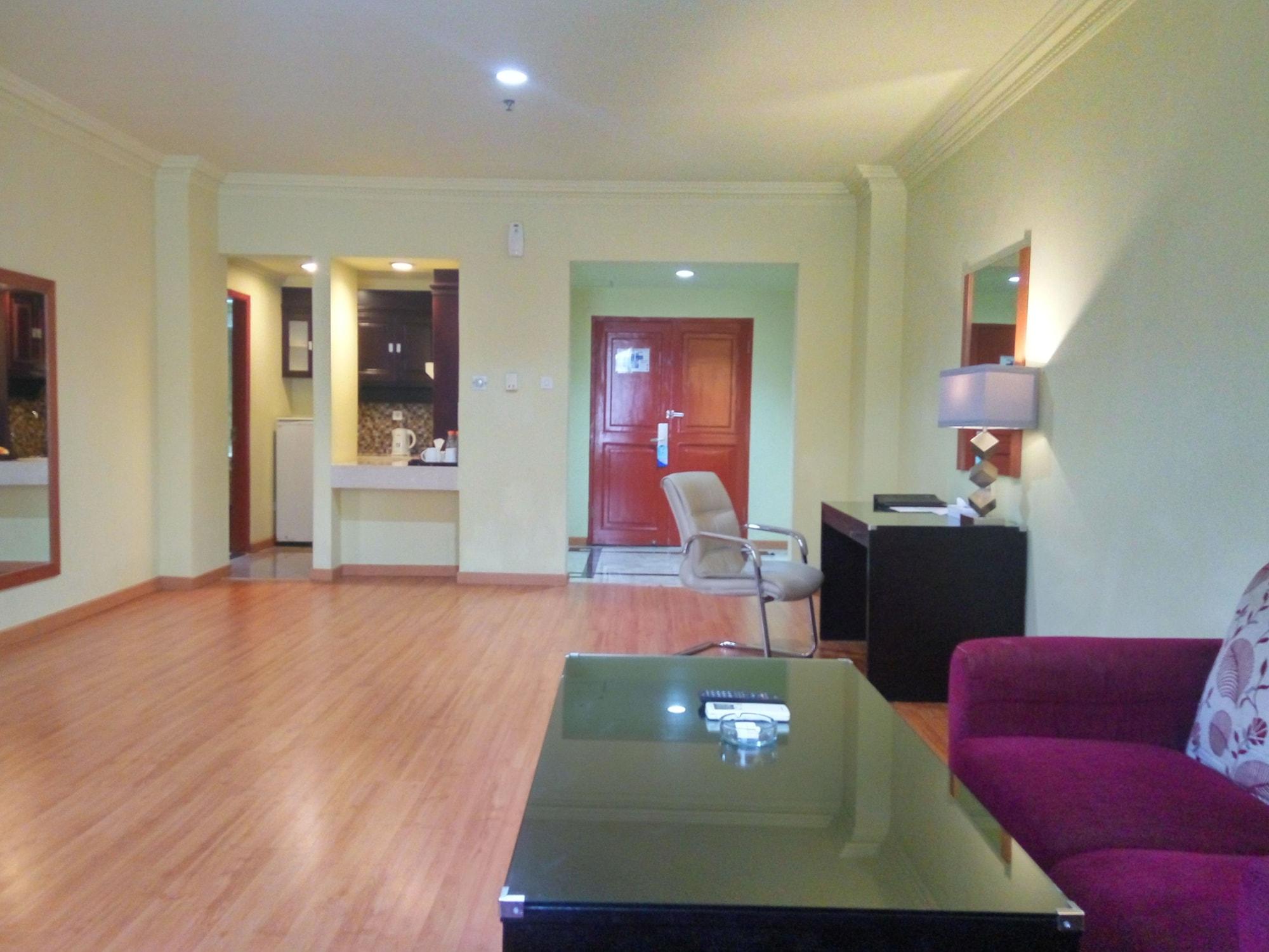 Sari Ater Kamboti Hotel בנדונג מראה חיצוני תמונה