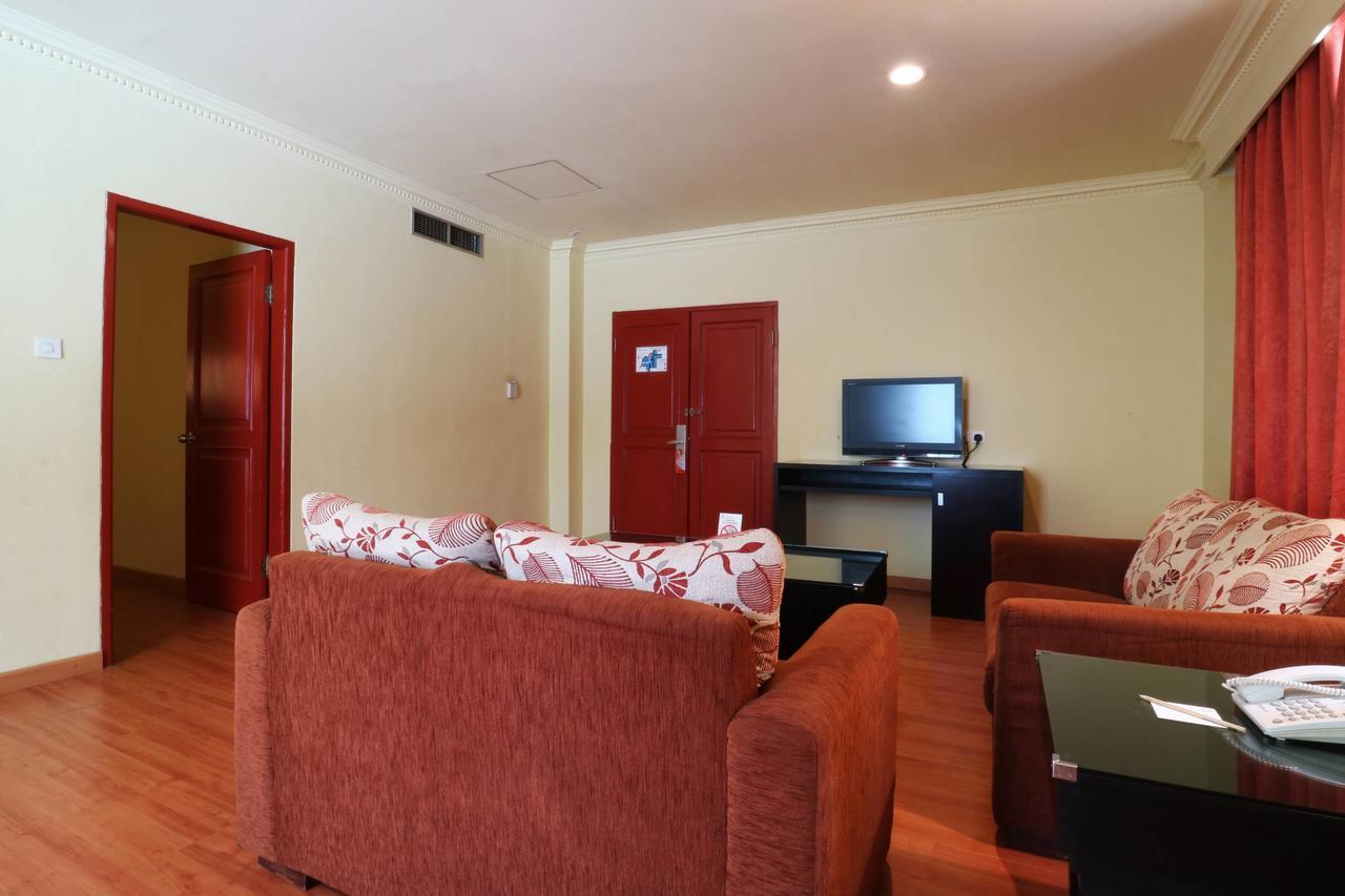 Sari Ater Kamboti Hotel בנדונג מראה חיצוני תמונה