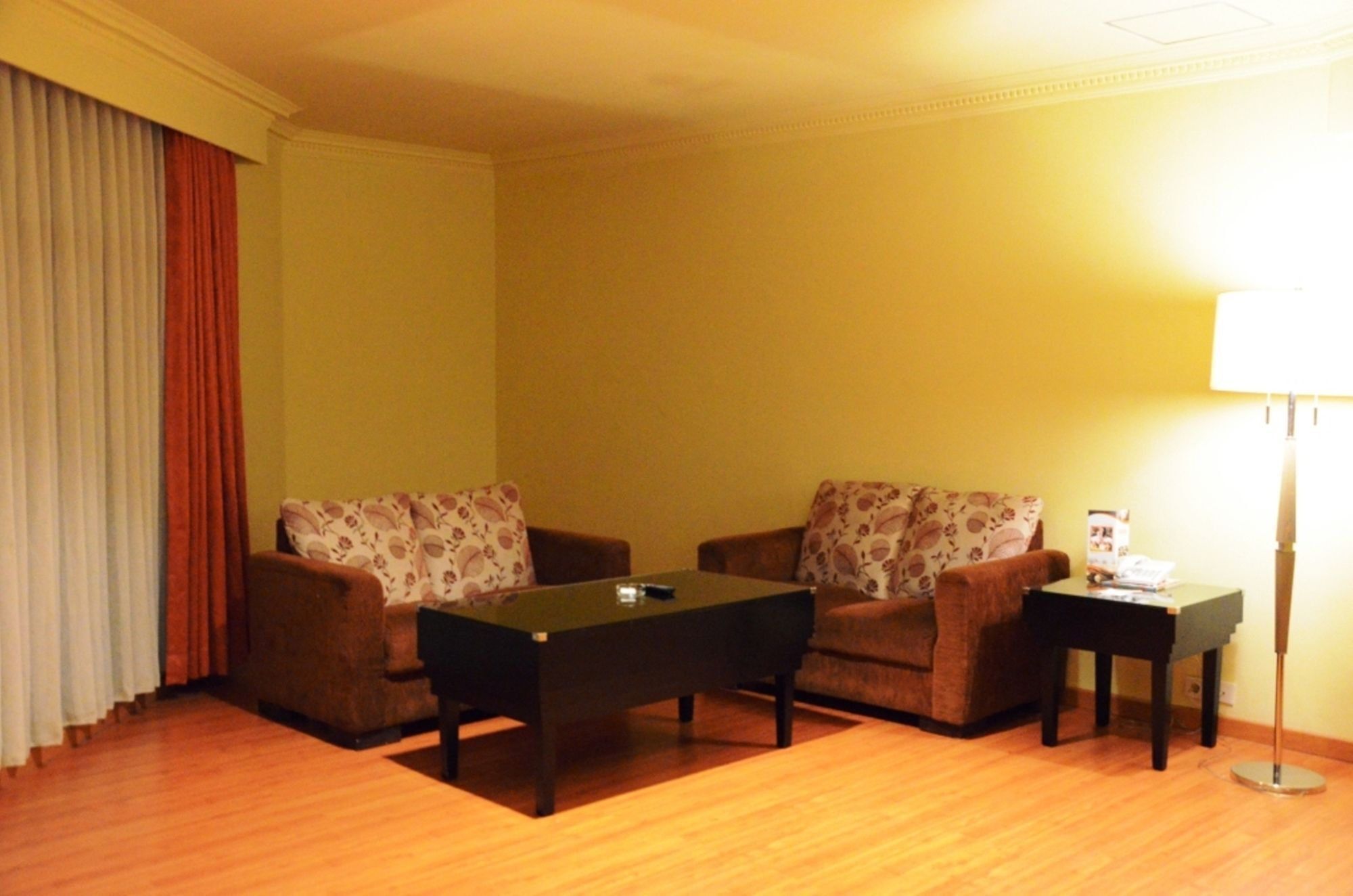 Sari Ater Kamboti Hotel בנדונג מראה חיצוני תמונה