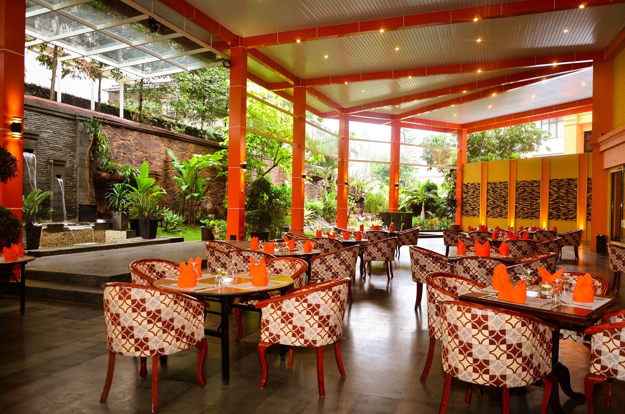 Sari Ater Kamboti Hotel בנדונג מראה חיצוני תמונה